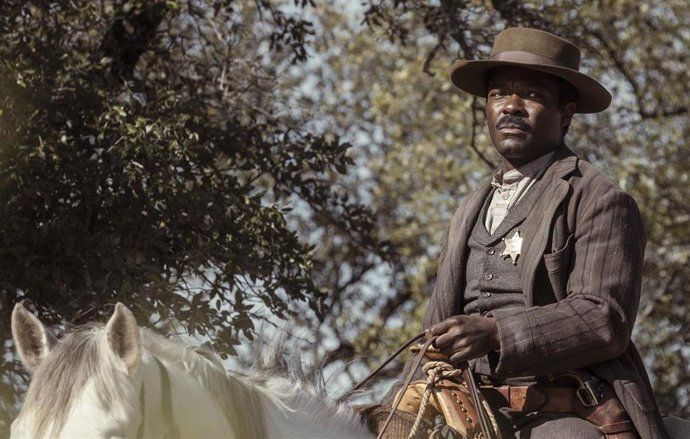 Damian Marcano dirige 'Bass Reeves', serie sobre el primer sheriff negro: "En EE.UU. Sigue existiendo división racial"