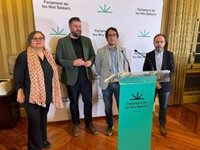 Grupos de la oposición tienden su mano al PP para negociar presupuestos: "No nos gusta que Vox tenga un botón nuclear"