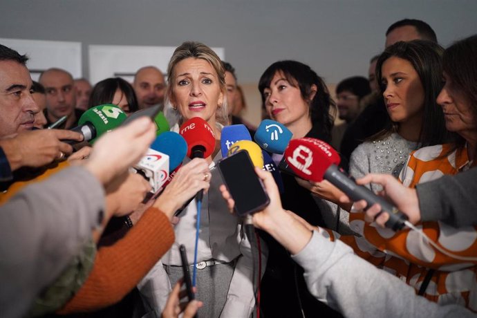 Yolanda Díaz participa en la precampaña electoral vasca en Bilbao