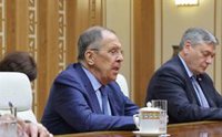 Lavrov dice que "líderes importantes" intentan contactar con Rusia a espaldas de Ucrania