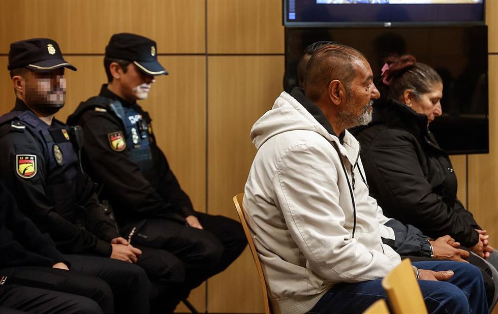 Los tres del clan 'Bocanegra' durante un juicio en la Ciudad de Justicia de Valncia