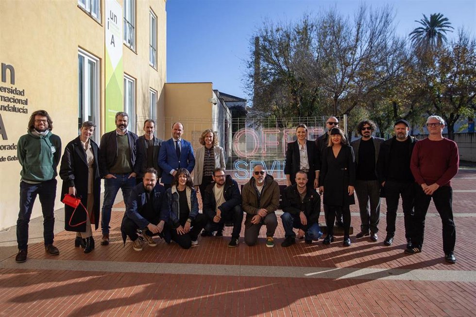 Representantes de las empresas participantes en el encuentro organizado por Andalucía Trade en el marco de la sexta edición del Festival Internacional de Creatividad, Diseño y Cultura Digital, OFFF Sevilla, en el Monasterio de la Cartuja.