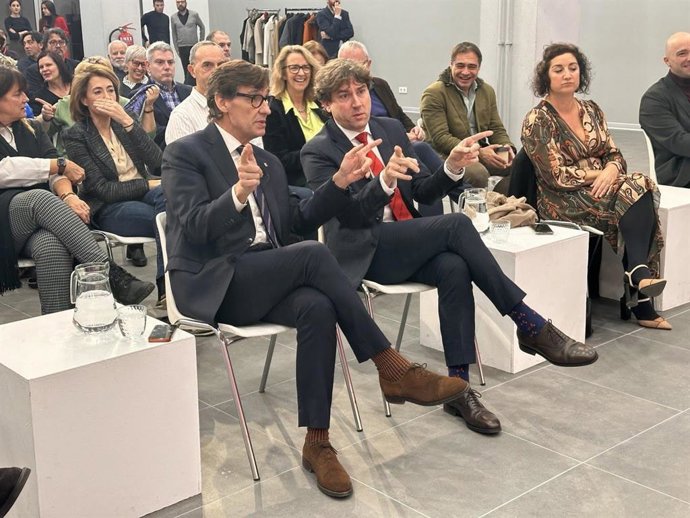 El Primer Secretari del PSC, Salvador Illa, y el secretario general del PSE-EE, Eneko Andueza.