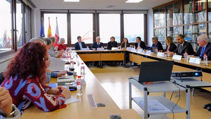 El consejero de Industria, Empleo, Innovación y Comercio, Eduardo Arasti, participa en el Consejo Cántabro de Seguridad y Salud en el Trabajo (ICASST)