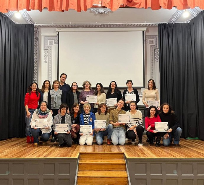 Entrega del reconocimiento europeo Erasmus+ a 16 centros educativos vascos.