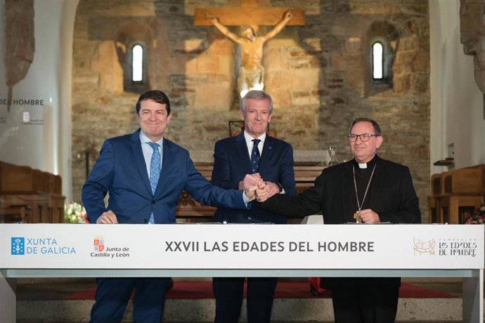 O Cebreiro (Lugo) alberga la firma del convenio que extiende a Santiago la exposición de 'Las edades del hombre' en su edición de 2024.