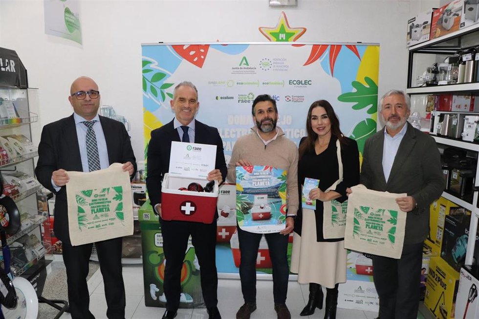 Presentación de la campaña 'Dona Vida al Planeta'.