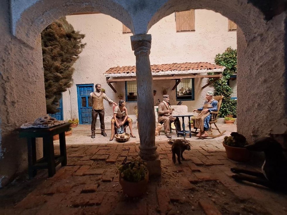 Imagen del diorama 'Navidad cordobesa', que recrea el Patio de los Gatos del Palacio de Viana en Navidad.