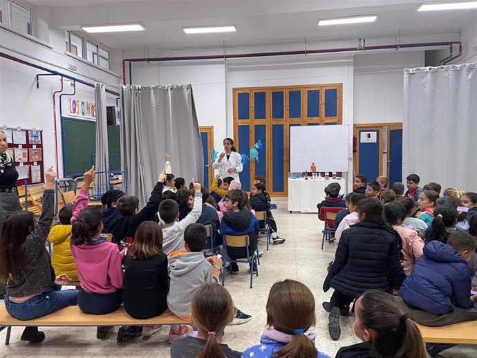 Imagen de uno de los talleres infantiles organizados en la provincia de Sevilla por la Fundación Progreso y Salud.