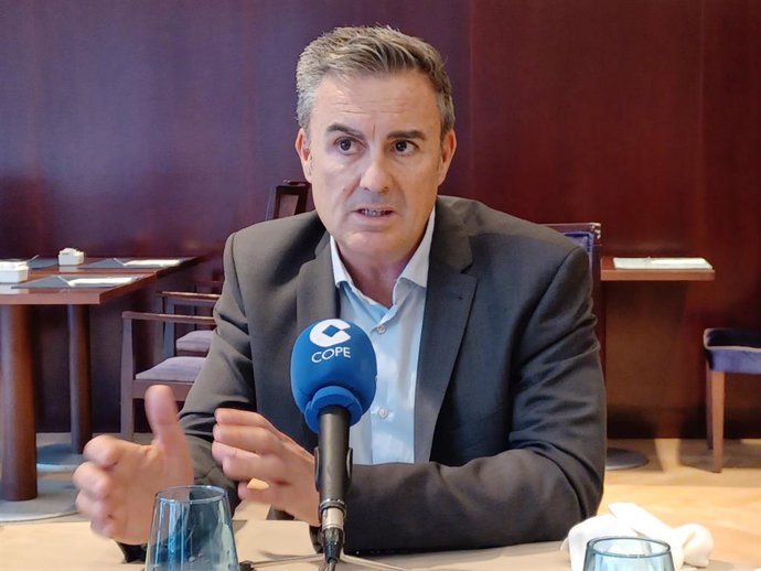 L'intendent major de la Gurdia Urbana de Barcelona, Pedro Velázquez, a 'Converses' de Cope Catalunya i Andorra