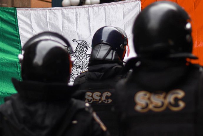 Archivo - Agentes de Policía de México