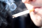 Foto: Este es el riesgo de fumar menos conocido en un órgano que nunca pensarías