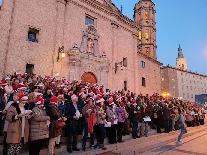 Más de 500 personas de la Universidad Popular de Zaragoza celebrarán la Navidad con villancicos.