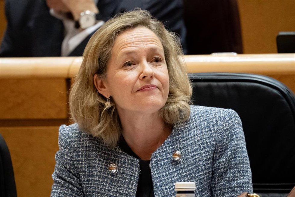 La vicepresidenta primera y ministra de Economía, Comercio y Empresa, Nadia Calviño, 