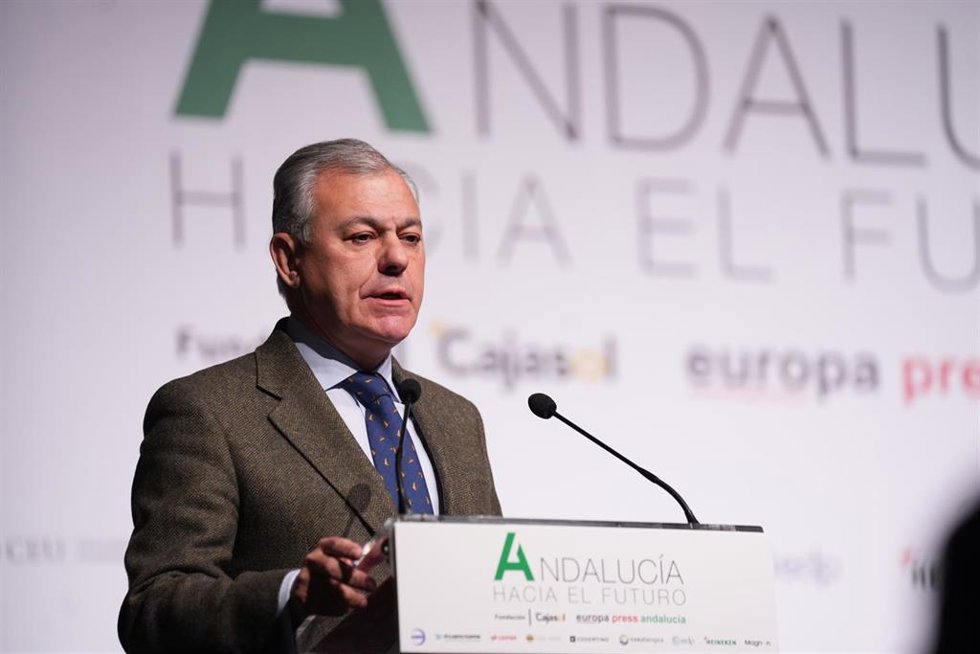 El alcalde de Sevilla, José Luis Sanz, en la apertura del Foro Andalucía hacia el futuro.