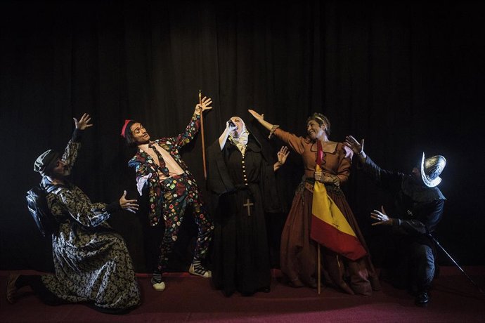 Archivo - Sala Russafa estrena 'Mi querida requetetonta España'