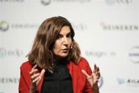 La consejera andaluza de Empleo apuesta por suspender o eliminar la prestación a quienes rechacen una "oferta adecuada"