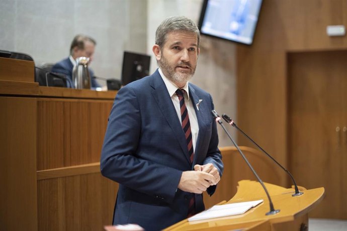 Archivo - El diputado del PSOE Aragón Ignacio Urquizu.