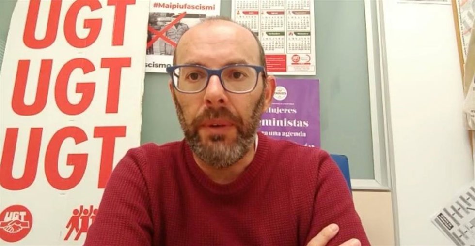 Archivo - Delegado sindical de UGT en Correos, Alberto San Emeterio