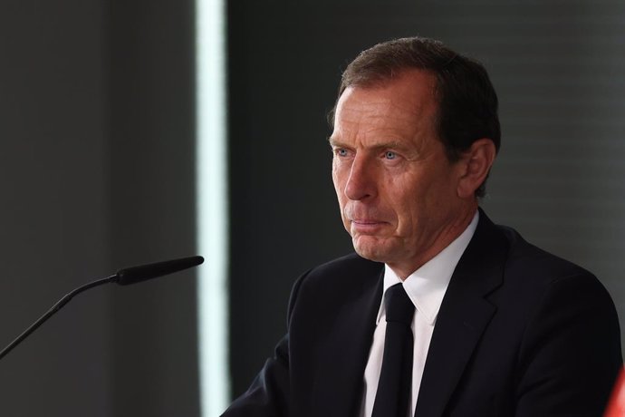 Archivo - Emilio Butragueno attends during the last press conference of Marcelo Vieira Da Silva as player of Real Madrid at Ciudad Deportiva Real Madrid on June 13, 2022, in Valdebebas, Madrid Spain.