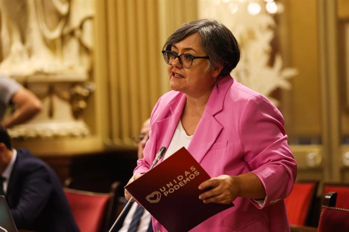 Archivo - La diputada de Unidas Podemos Cristina Gómez.