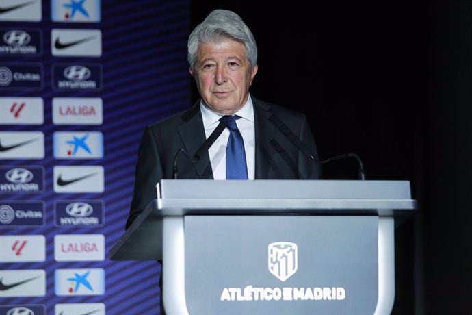 Archivo - Enrique Cerezo, President of Atletico de Madrid attends the media during the presentation of Santiago Mourino as a new Atletico de Madrid player at Civitas Metropolitano on July 13, 2023, in Madrid, Spain.