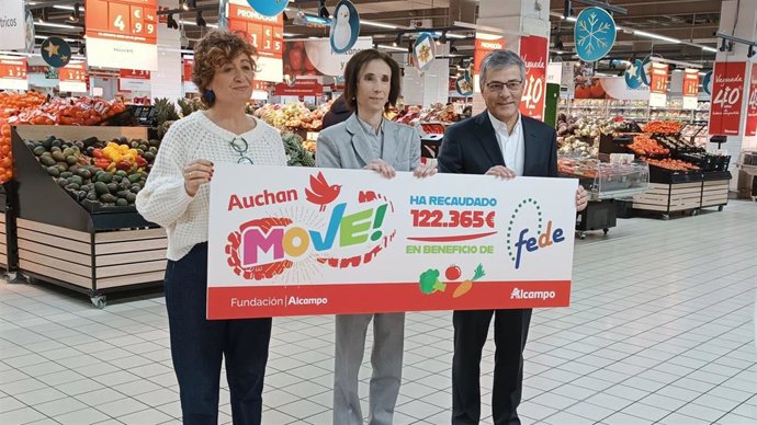 Donación de Alcampo a Fede.