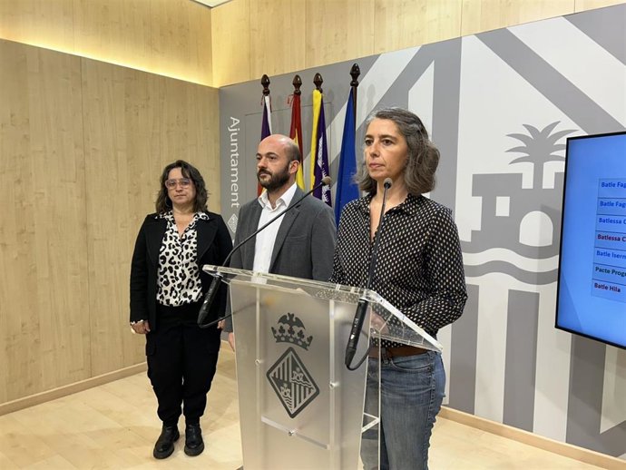 Ediles de MÉS per Palma en el Consistorio.