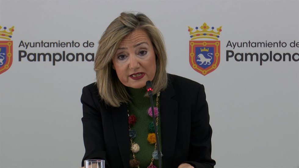 Ibarrola dice que Bildu y PSN sólo están interesados en el euskera y la memoria