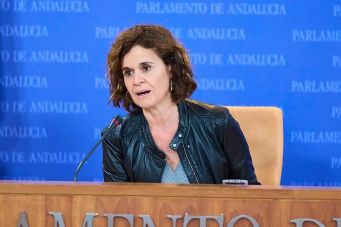 La portavoz adjunta del Grupo Por Andalucía, Esperanza Gómez, en una imagen de archivo. 