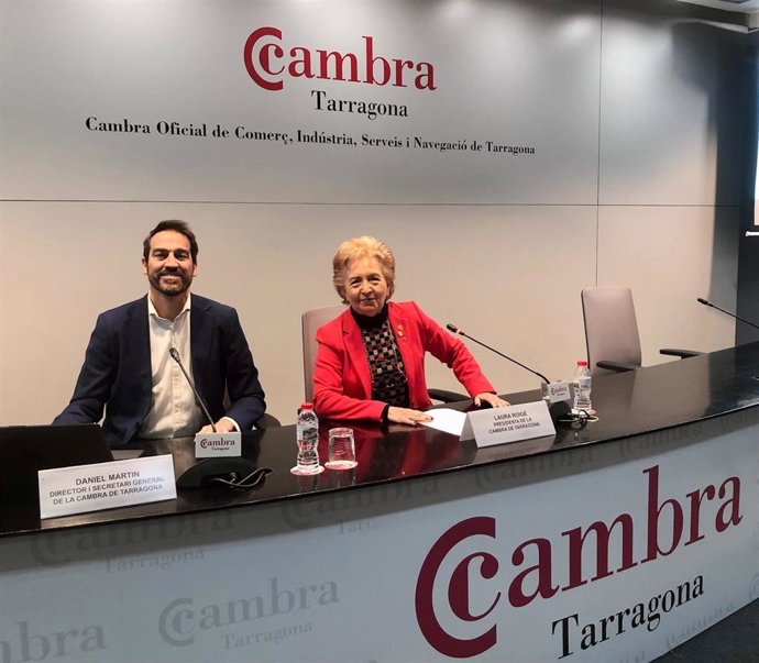 La presidenta de la Cámara de Tarragona, Laura Roigé, y el director y secretario general, Daniel Martín.