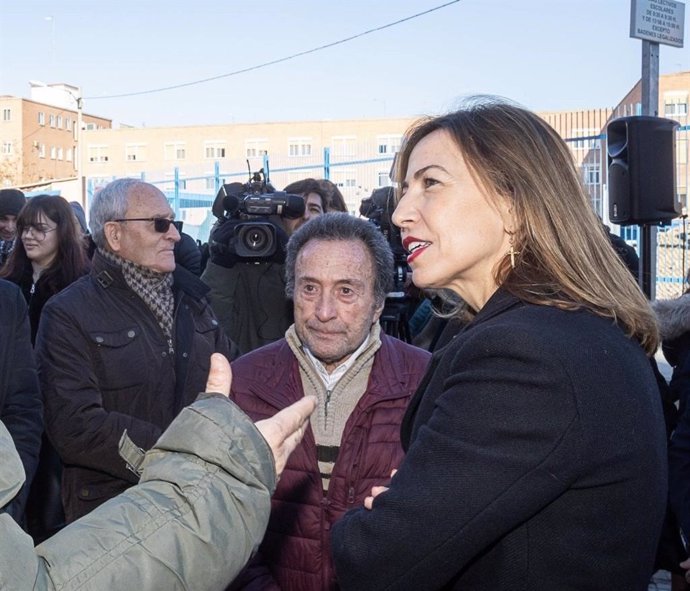 La alcaldesa de Zaragoza, Natalia Chueca, en un acto este lunes.