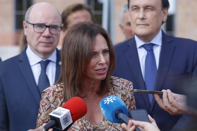 Archivo - La consejera de Fomento, Articulación del Territorio y Vivienda, Rocío Díaz, en imagen de archivo