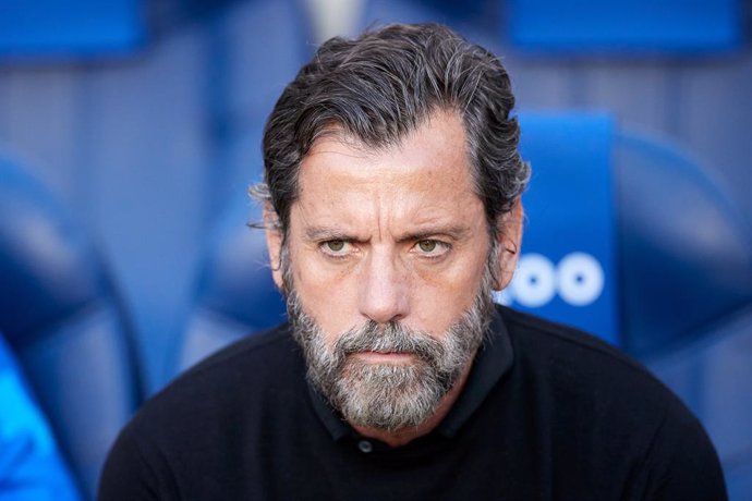 Archivo - Quique Sanchez Flores head coach of Getafe CF looks on during the La Liga Santander match between Real Sociedad and Getafe CF at Reale Arena  on April 8, 2023, in San Sebastian, Spain.