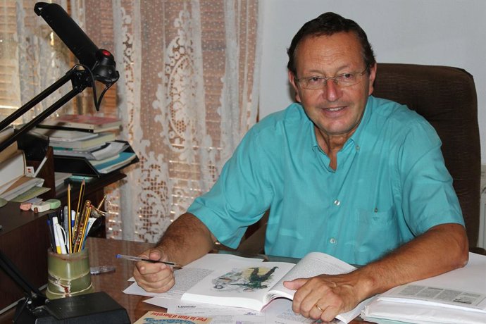 L'autor Gabriel Garcia Frasquet presenta a Gandia el llibre 'Lletres valencianes amb veu de dona (1855-1939)', publicat per Edicions 96,