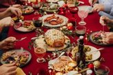 Foto: Cómo lo que comes y bebes en Navidad afecta a tus pies: cuidado con el marisco, las carnes rojas y los dulces
