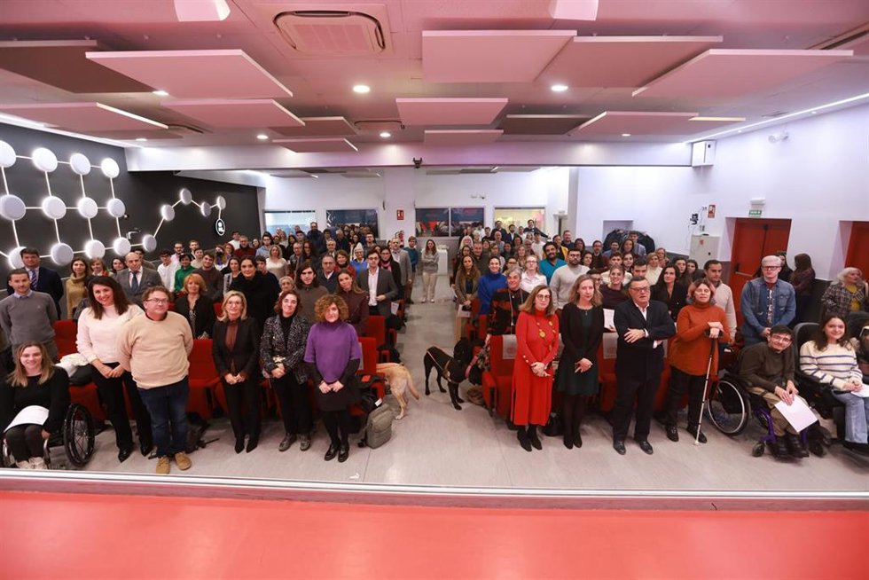 Acto de entrega de las becas 'Oportunidad al Talento' de Fundación ONCE para el curso 2023/2024.