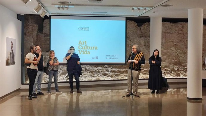 Presentación de 'Arte, vida, cultura' en el Rector Peset