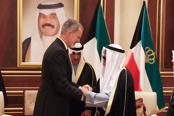 El Rey Felipe VI presenta sus condolencias por la muerte del emir de Kuwait a su hermano y sucesor