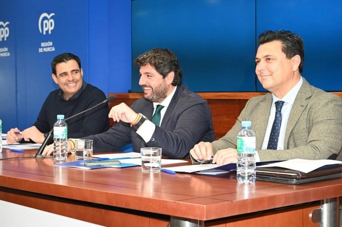 Imagen de la Junta Directiva Regional del PP