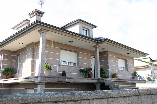 Fachada de una de las viviendas que ha sido registrada.