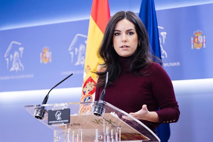 La portavoz de VOX en el Congreso, Pepa Millán, durante una rueda de prensa anterior a la Junta de Portavoces, en el Congreso de los Diputados, a 19 de diciembre de 2023, en Madrid (España).