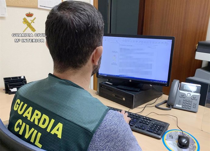 Archivo - Sucesos.- Arrestadas 5 personas de una empresa del Noroeste por estafar presuntamente más de 800.000 euros al seguro