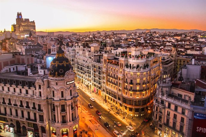 España, segundo país del mundo que más viajeros atrae después de Estados Unidos