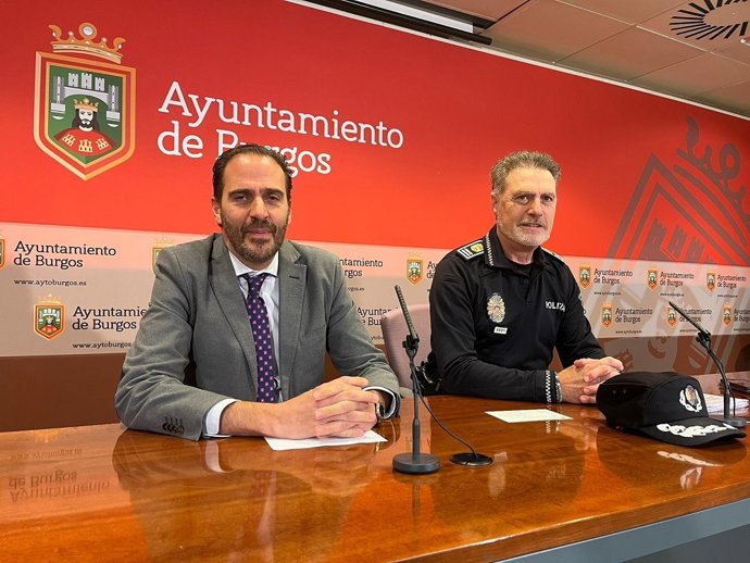 Ignacio Peña (i) y Félix Ángel García, en rueda de prensa.