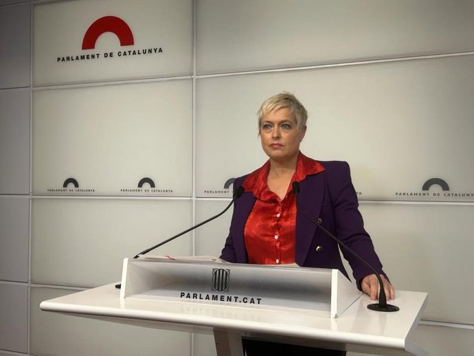 La portavoz de Cs en el Parlament, Anna Grau, en una rueda de prensa