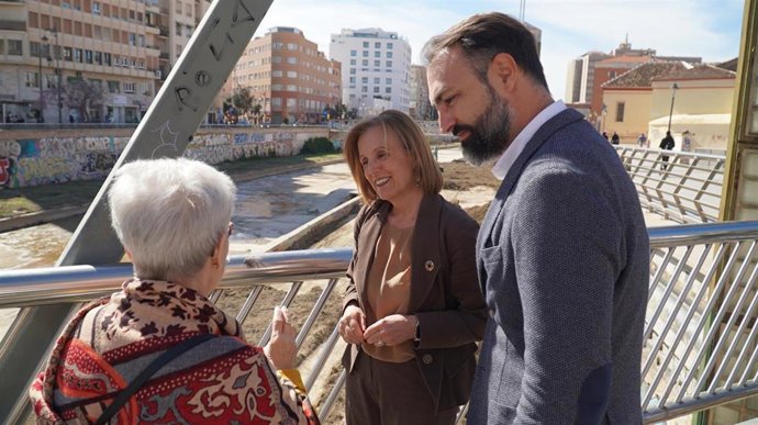 Archivo - Málaga.- El PSOE propone la renaturalización del Guadalmedina por un río urbano vivo "frente al enjaulado de hormigón"