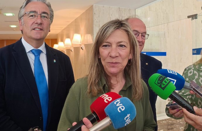 Archivo - La diputada del PP en Congreso por Asturias, Esther Llamazares, en una imagen de archivo.