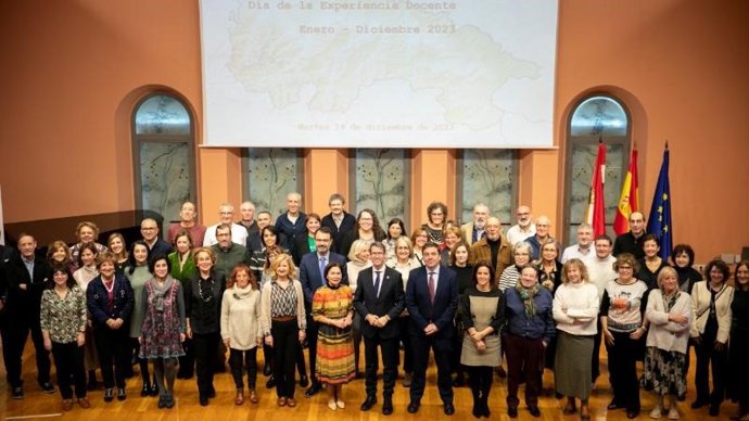 El presidente del Gobierno de La Rioja, Gonzalo Capellán, ha participado este martes en el Día de la Experiencia Docente