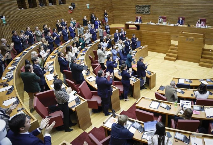 Pleno de Les Corts de este jueves